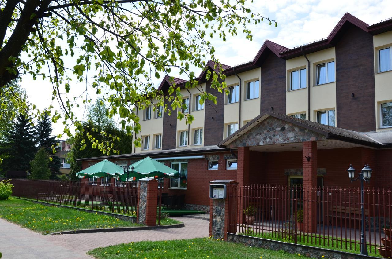 Zajazd Wrota Lasu Hajnówka エクステリア 写真